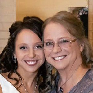 Meet your Posher, Carla